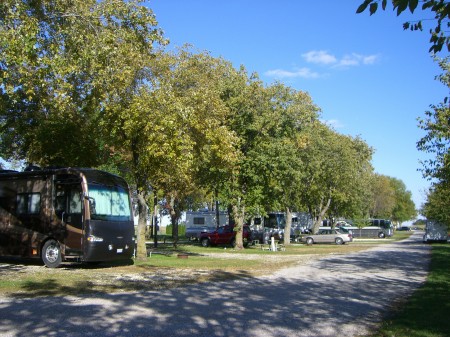 D&W Lake Camping and RV Park